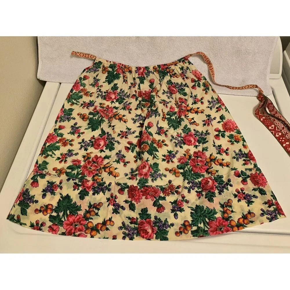 Vintage 1940s Swedish Floral Handmade Half Apron Lightweight Cotton‎ READ
